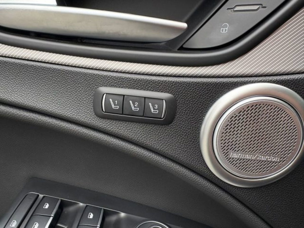 Alfa Romeo Stelvio Stelvio 2.2 Turbodiesel 210 CV AT8 Q4 6C Villa D'este (11)